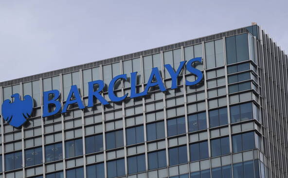 Barclays portée par sa banque d'investissement au 2e trimestre