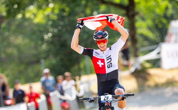 La Suisse décroche l'or en relais
