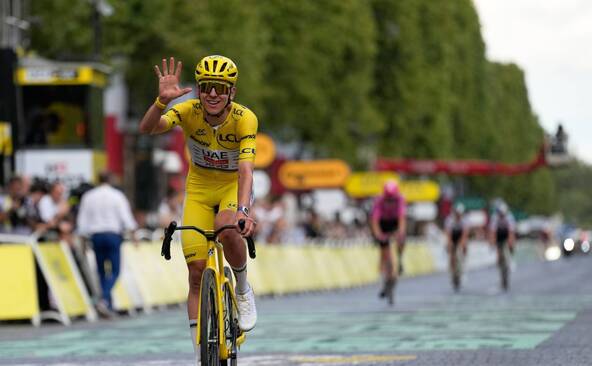 Tadej Pogacar participera à la Vuelta, a annoncé son équipe