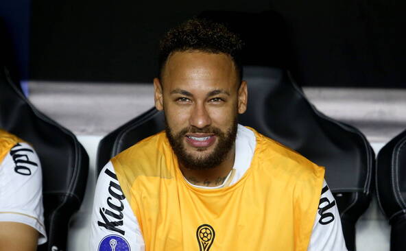 Neymar botte en touche concernant sa retraite