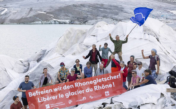 Glacier du Rhône: pétition contre la grotte touristique déposée