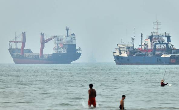 Un pétrolier signale des explosions dans le détroit d'Ormuz