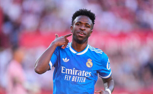 Vinicius Jr a prolongé jusqu'en juin 2032 au Real Madrid