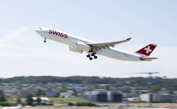 Airbus: les livraisons ralentissent mais les commandes accélèrent