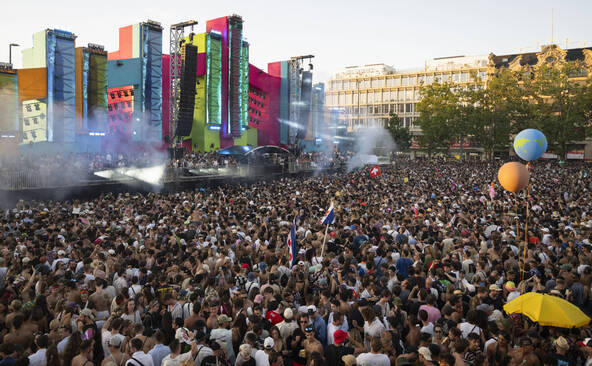 Street Parade: 906 prises en charge et 30 arrestations