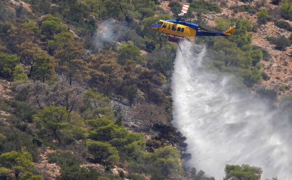 Grèce: forts vents, risque extrême d'incendie, navigation interdite