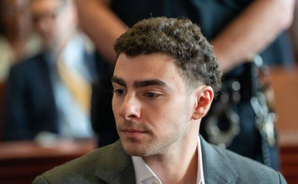 Meurtre d'un patron d'assurance: Mangione reconnaît avoir tiré
