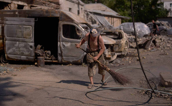 Ukraine: au moins deux morts à la suite de frappes russes