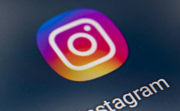 Réseaux sociaux en Australie: l'utilisation remonte chez les jeunes