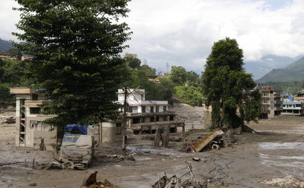 Des inondations massives font au moins huit morts au Népal