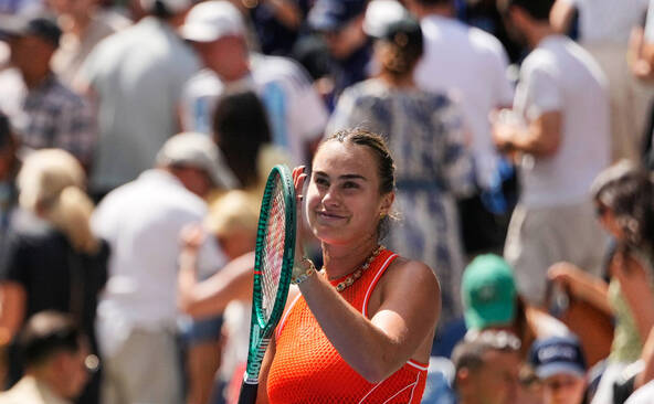 Sabalenka gagne en deux sets pour son entrée en lice à l'US Open