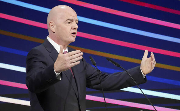 La FIFA fustige la « campagne de dénigrement » de l'UEFA