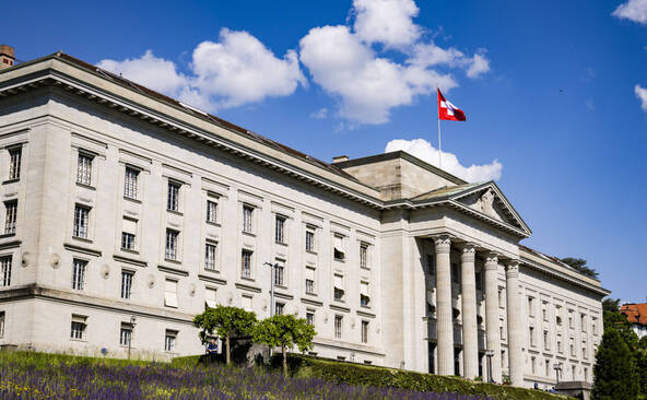 Deux rachats de la Poste devront être examinés par la PostCom