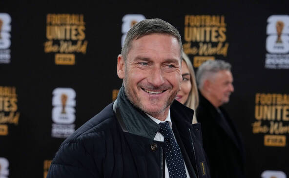 Francesco Totti délaisse le football pour le basket