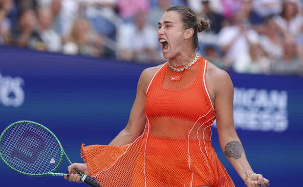 Sabalenka qualifiée au bout du suspense pour les demi-finales