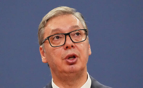 Le président serbe dissout le Parlement, législatives le 25 octobre