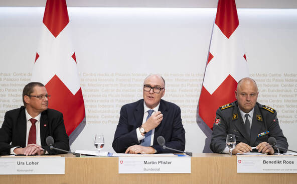 Une commission avalise un relèvement de la TVA pour l'armée