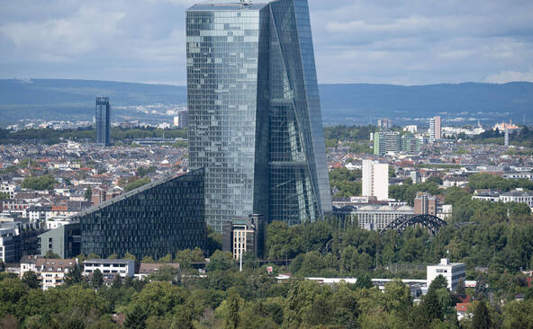 La BCE relève ses taux face aux risques inflationnistes