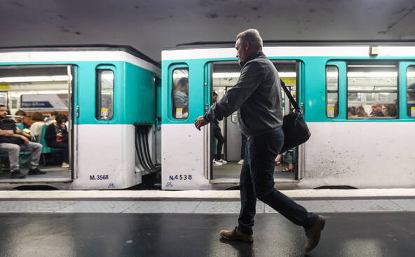 Le ticket de transports parisien disparaîtra à la fin de l'année