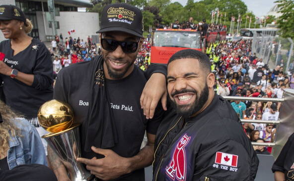 Les Toronto Raptors officialisent le retour de Kawhi Leonard