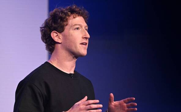 Mark Zuckerberg rejette les appels à ralentir l'IA