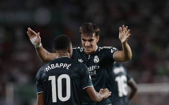 Liga: Le Real Madrid s'en sort à Elche grâce à Espi