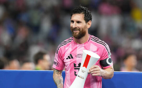 Un 100e but et un trophée pour Messi avec Miami