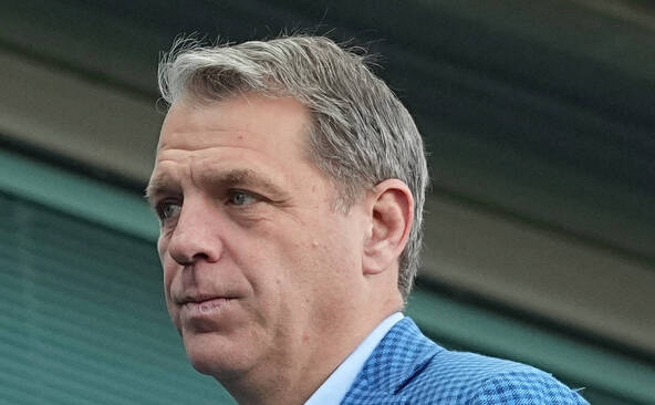 Boehly et Walter cèdent leurs parts de Chelsea à Clearlake Capital