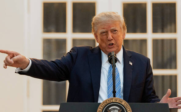 Trump veut empêcher des médias de venir à la Maison Blanche