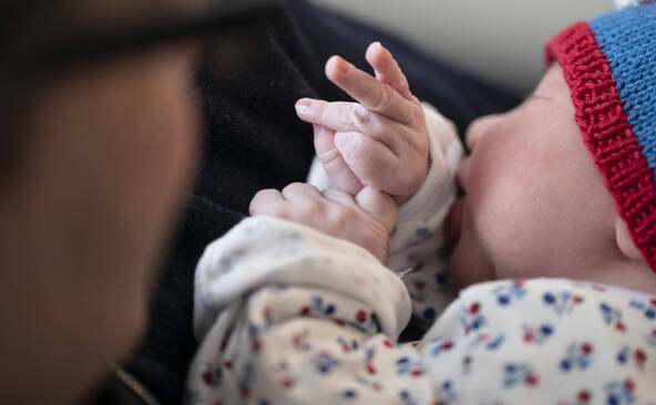 Le Parlement donne son feu vert au congé parental genevois