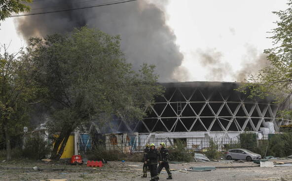 Ukraine: sept morts dans des frappes russes, transports visés