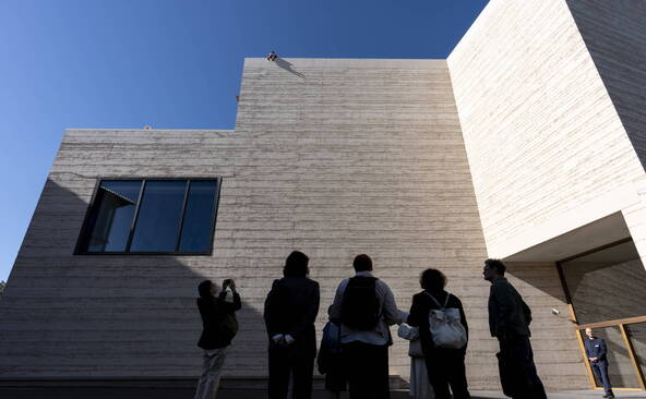 La Fondation Beyeler inaugure son extension signée Peter Zumthor