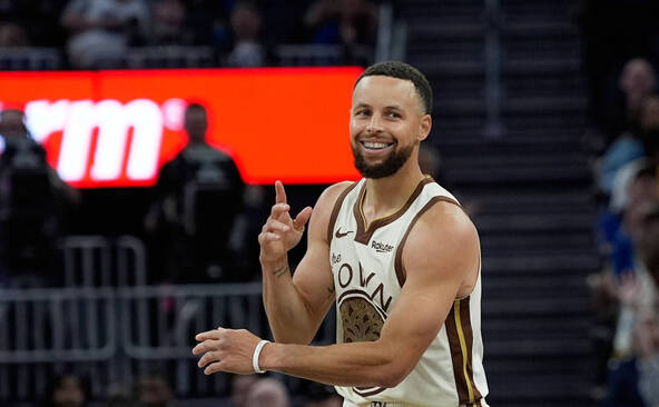 Stephen Curry prolonge avec les Warriors