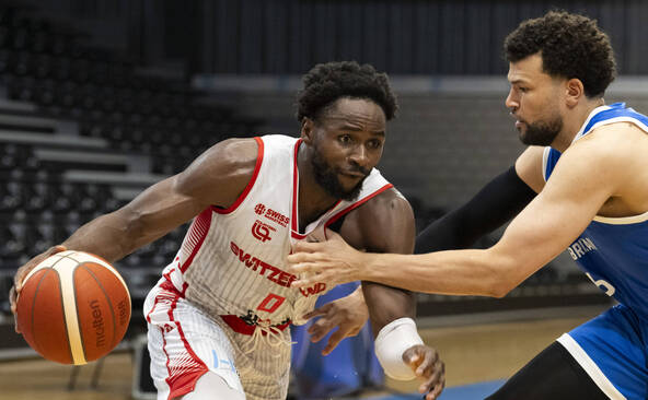 SBL messieurs: Boris Mbala prolonge jusqu'en 2028 à Fribourg