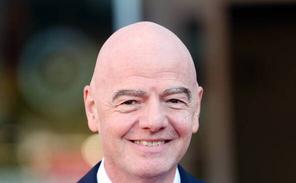 Infantino consent à mieux redistribuer l'argent