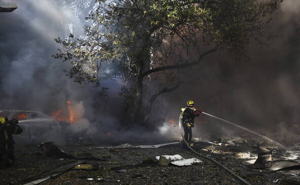 Ukraine: deux morts et quatre blessés dans des frappes sur Kiev
