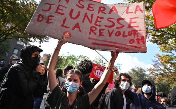 France/mouvement lycées: des violences, la gauche radicale accusée
