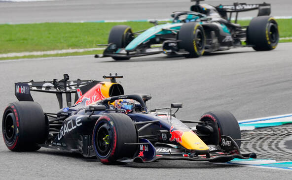 Première victoire de la saison pour Max Verstappen