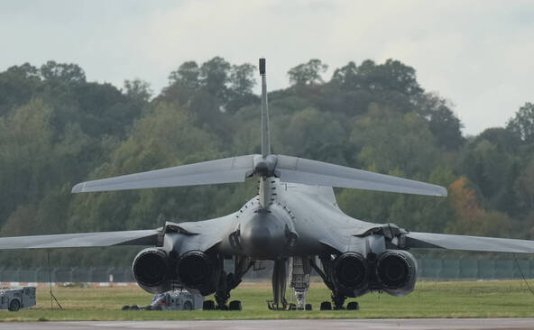 Incident en Angleterre: les bombardiers américains retirés