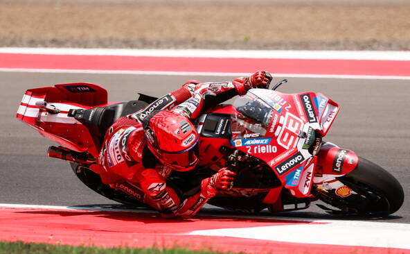 Marc Marquez faut coup double en Indonésie
