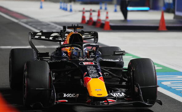 Max Verstappen s'impose pour la première fois à Singapour