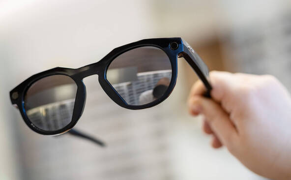 Lunettes intelligentes mal vues dans les piscines et saunas