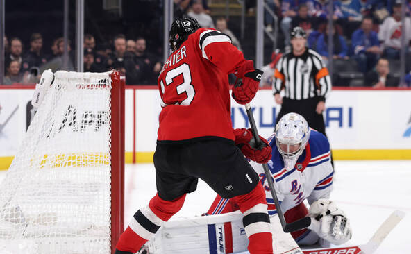 Les Devils écrasent les Rangers