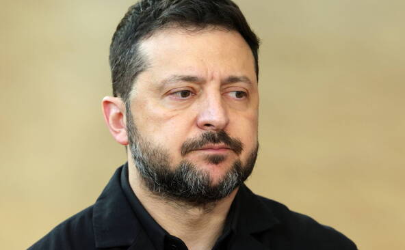 Ukraine: Zelensky tente d'apaiser les tensions avec Washington