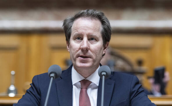 L'UDC zougoise présente Thomas Aeschi pour la succession Parmelin