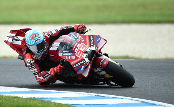 Marc Marquez gagne le sprint et reprend les commandes