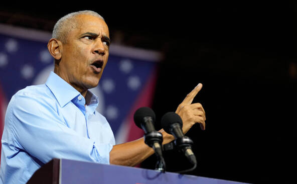 En campagne, Barack Obama s'attaque à Trump avec virulence