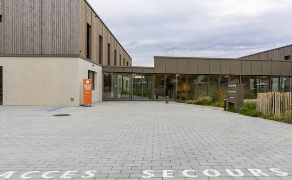 Nouveau centre d'hébergement pour familles et jeunes RMNA à Genève