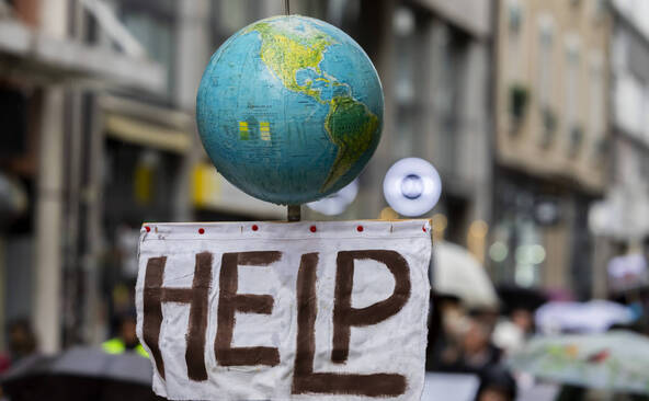Une courte majorité parlementaire veut sauver la loi climat