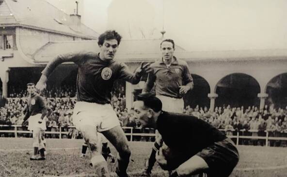 130 ans de violet: la légende UGS